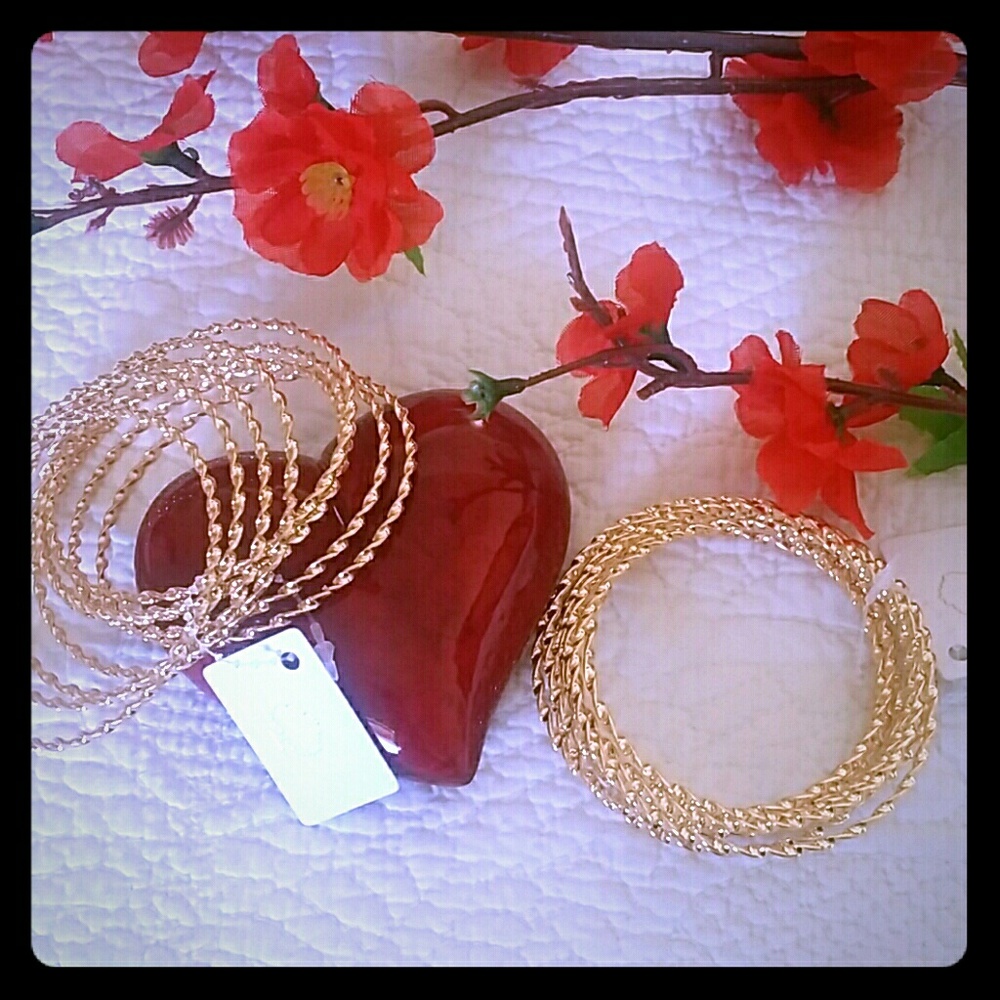 💲Gold Bangles💕